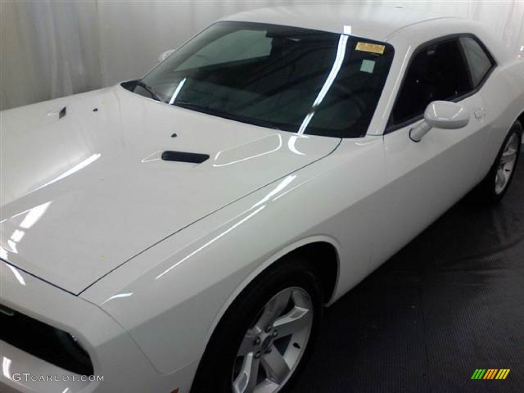 2011 Challenger SE - Bright White / Dark Slate Gray photo #21