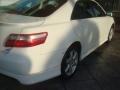 Super White - Camry SE Photo No. 9
