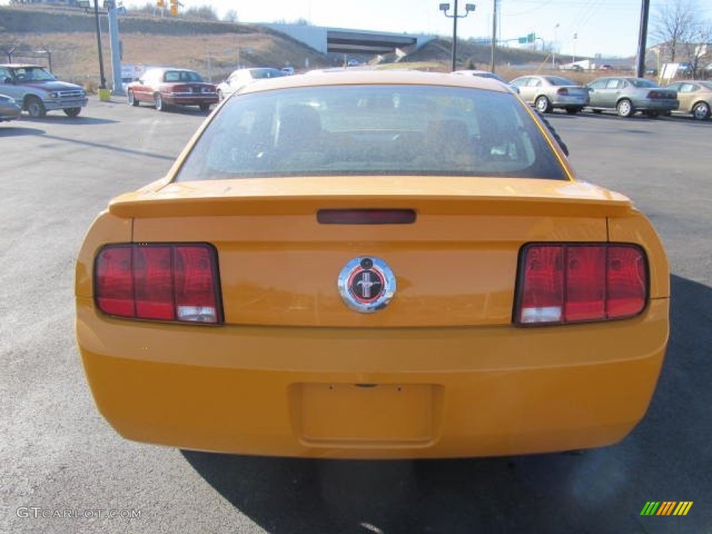 2007 Mustang V6 Premium Coupe - Grabber Orange / Dark Charcoal photo #3