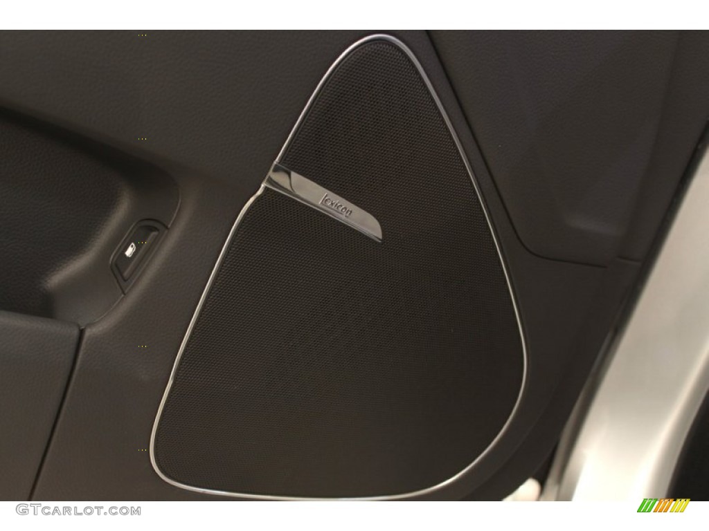 2011 Hyundai Equus Signature Audio System Photos