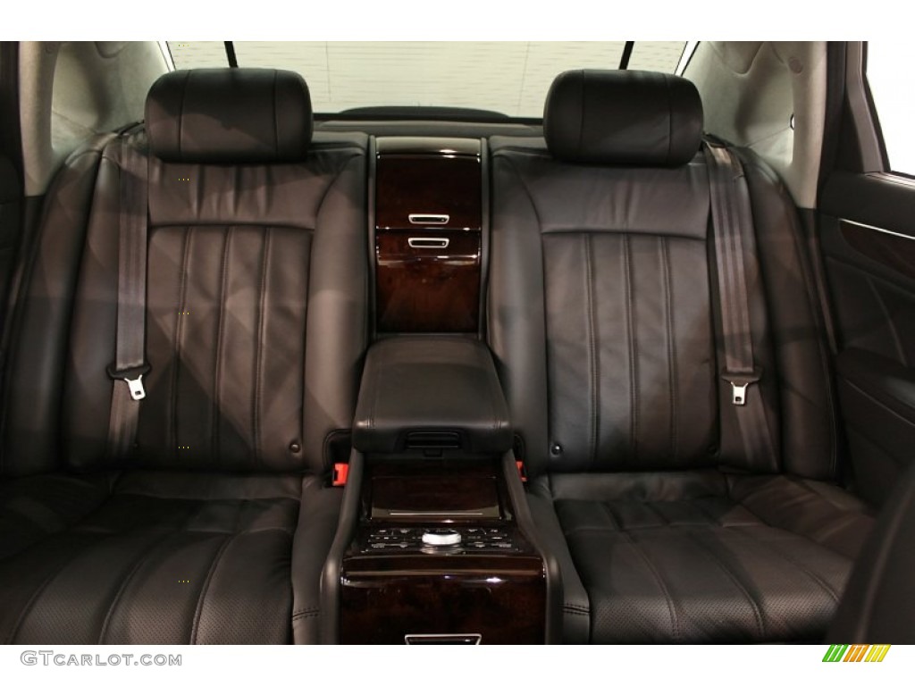 2011 Hyundai Equus Signature Rear Seat Photos