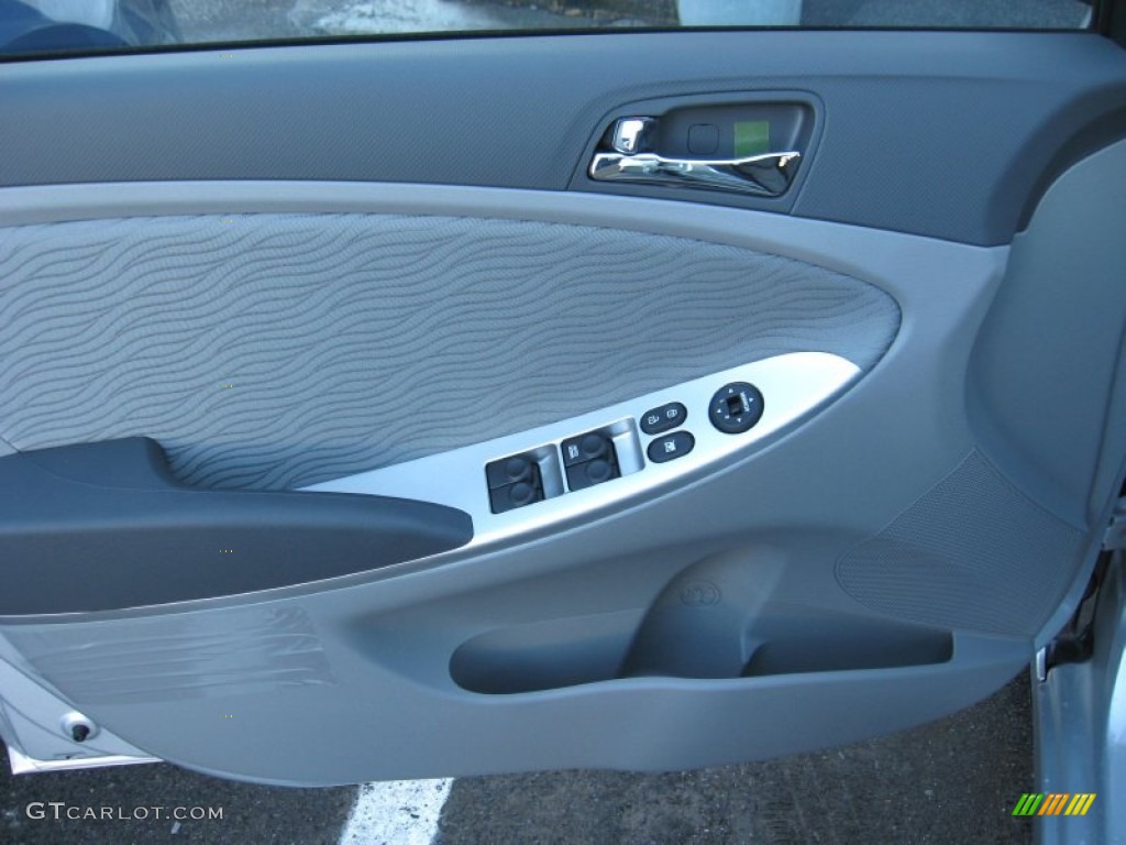 2012 Accent GLS 4 Door - Ironman Silver / Gray photo #15