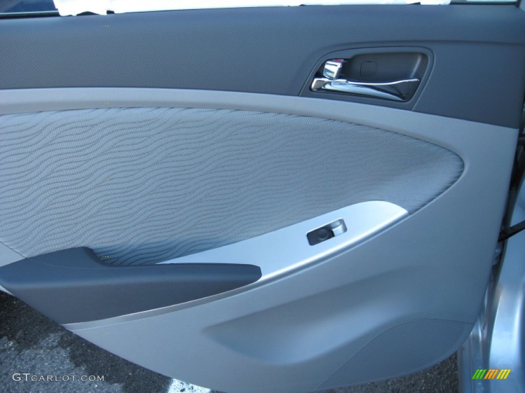 2012 Accent GLS 4 Door - Ironman Silver / Gray photo #18