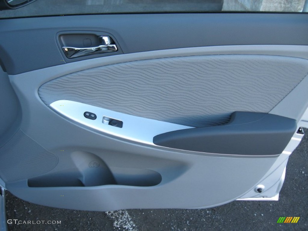 2012 Accent GLS 4 Door - Ironman Silver / Gray photo #21