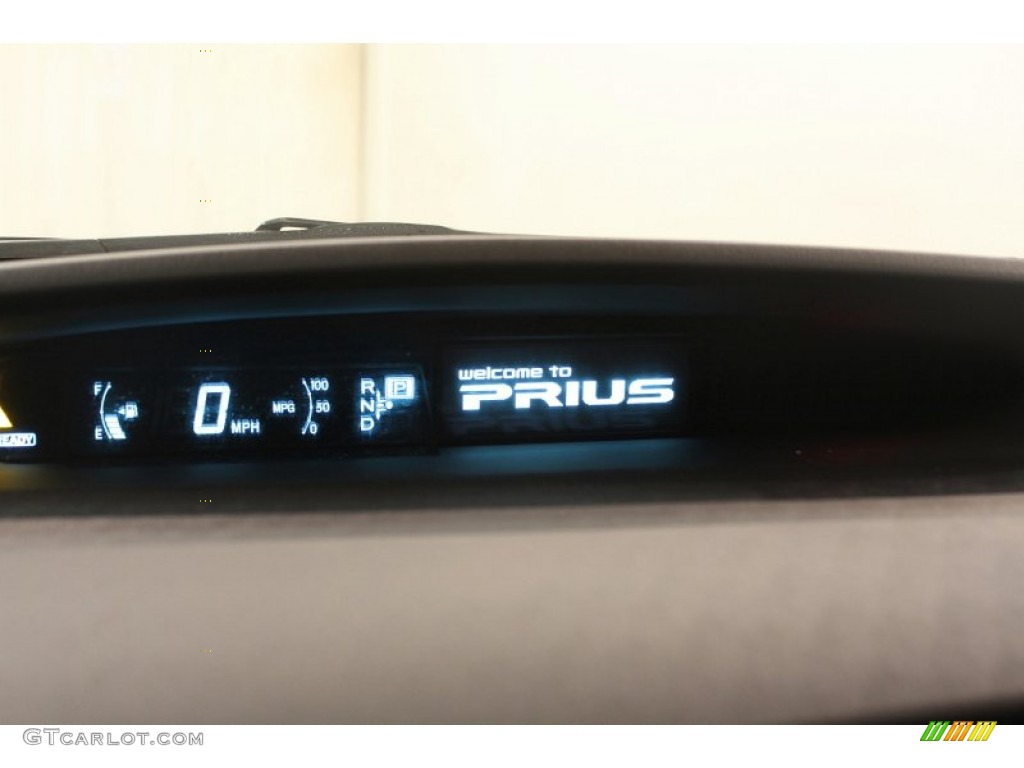 2010 Prius Hybrid III - Classic Silver Metallic / Dark Gray photo #10