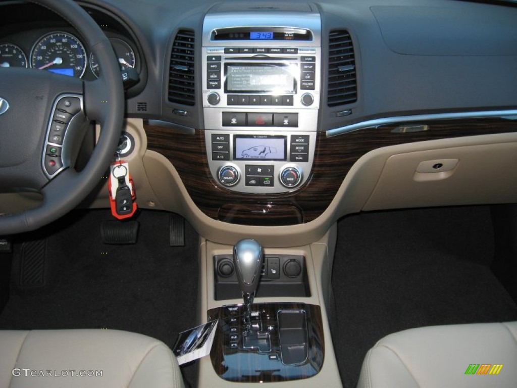 2012 Hyundai Santa Fe Limited V6 AWD Controls Photo #60566530