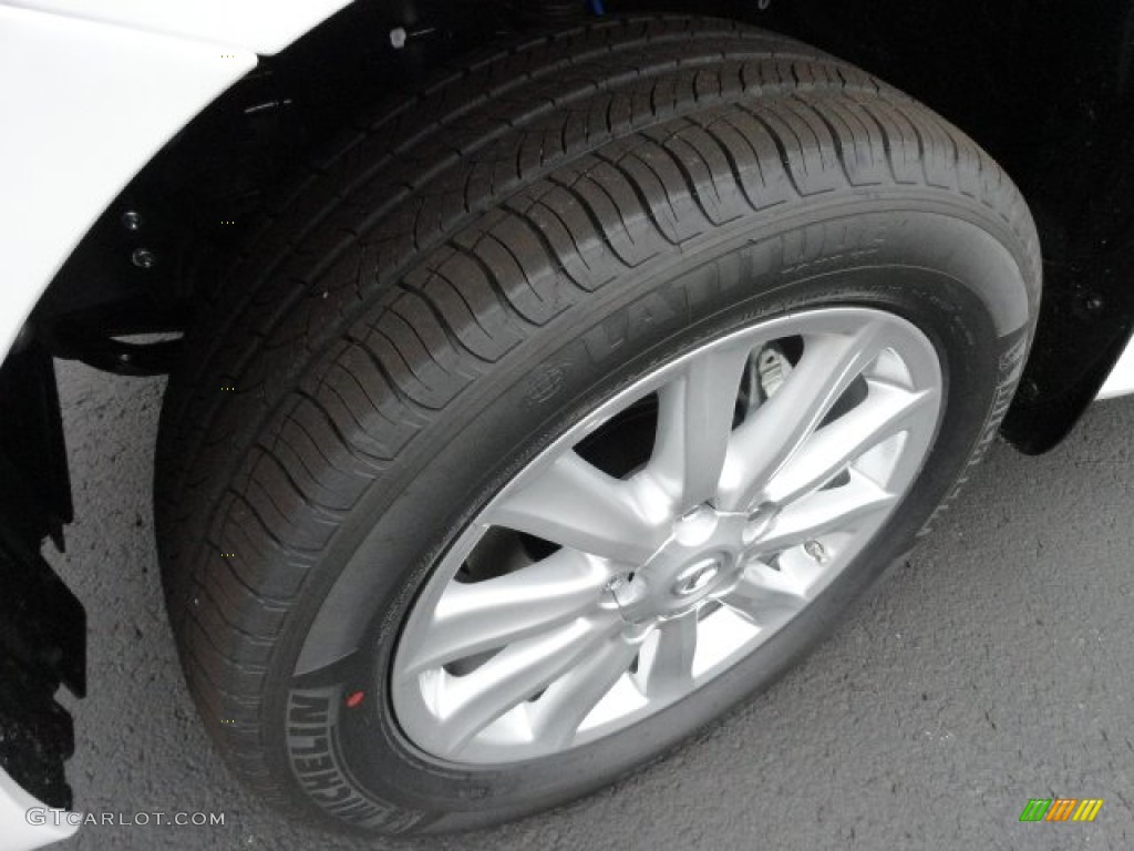 2011 Lexus LX 570 Wheel Photos