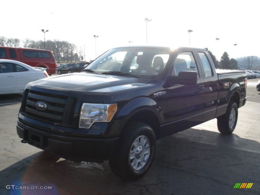 2010 F150 STX SuperCab 4x4 - Tuxedo Black / Medium Stone photo #2