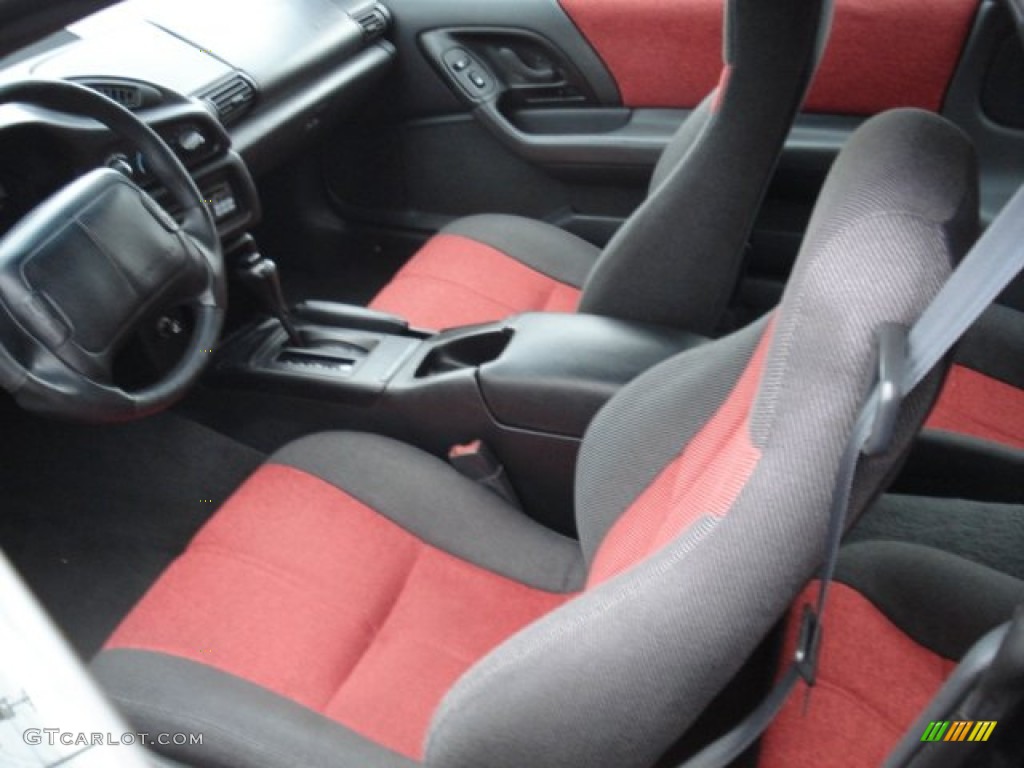 Red Interior 1995 Chevrolet Camaro Coupe Photo #60575216