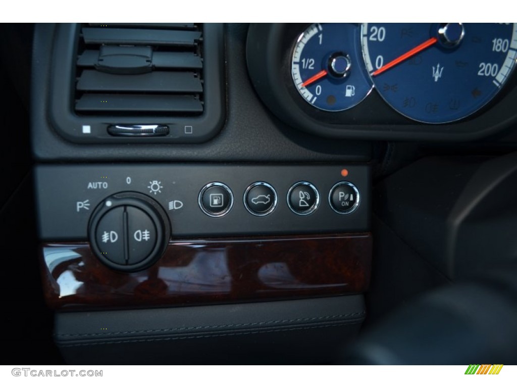 2008 Maserati Quattroporte Executive GT Controls Photo #60578653