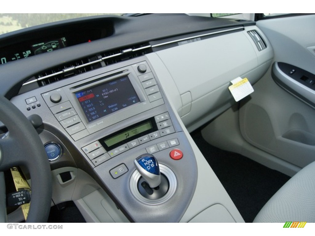 2012 Toyota Prius 3rd Gen Three Hybrid Controls Photo #60580027