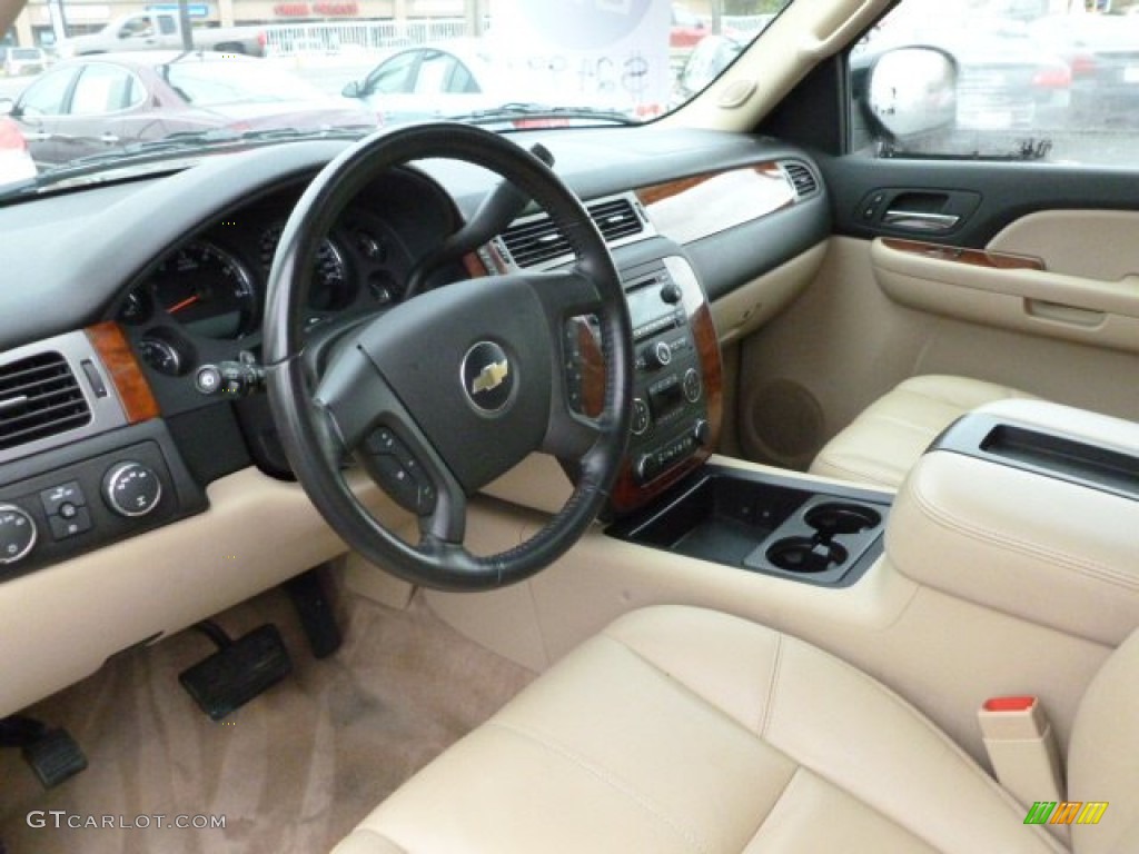 2008 Suburban 1500 LT 4x4 - Black / Light Cashmere/Ebony photo #18