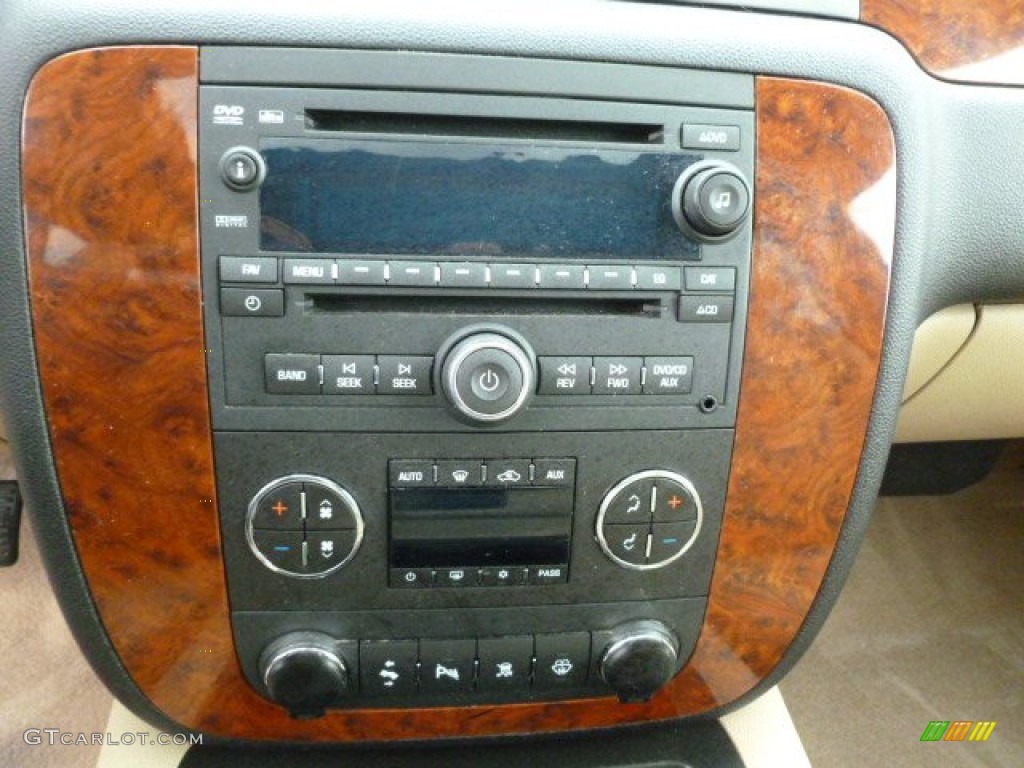 2008 Suburban 1500 LT 4x4 - Black / Light Cashmere/Ebony photo #20