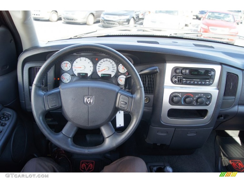 2004 Ram 1500 Laramie Quad Cab 4x4 - Graphite Metallic / Dark Slate Gray photo #29