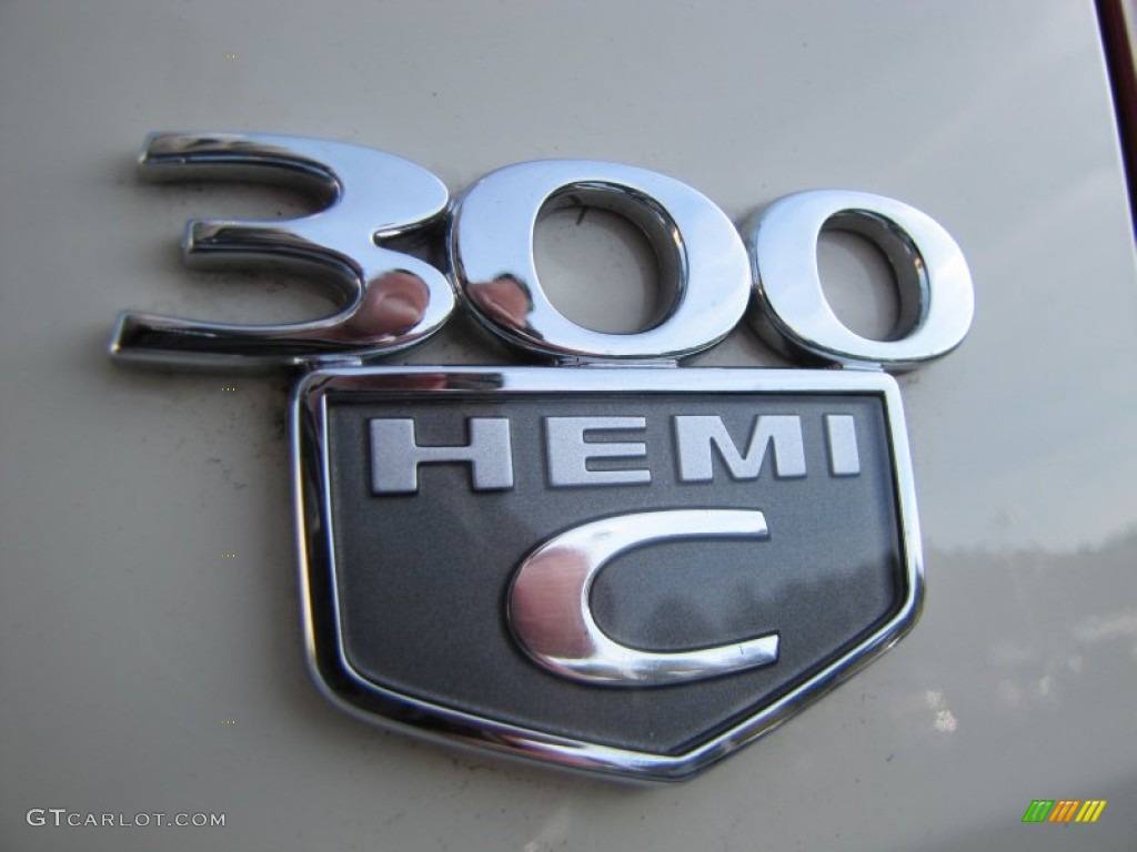 2008 Chrysler 300 C HEMI AWD Marks and Logos Photo #60582406