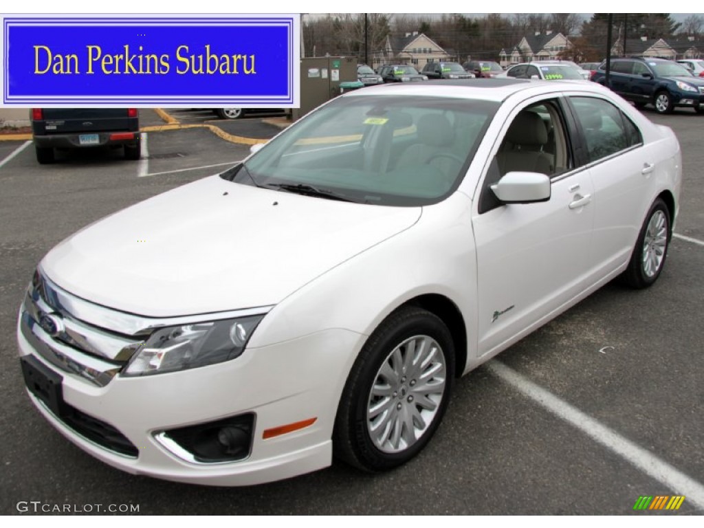 2011 Fusion Hybrid - White Platinum Tri-Coat / Medium Light Stone photo #1