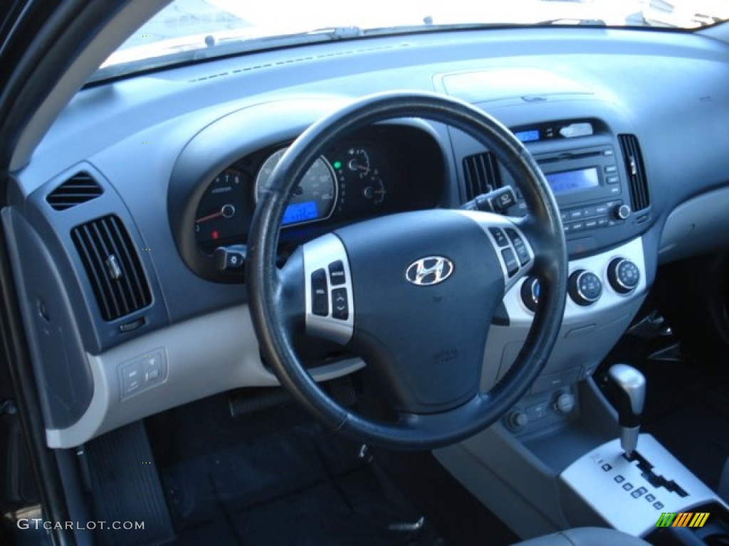 2009 Elantra SE Sedan - Black Pearl / Gray photo #13