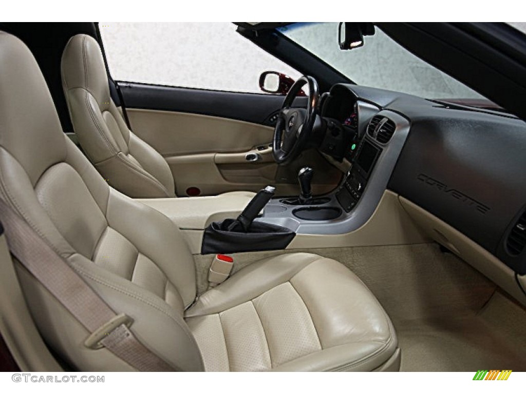 Cashmere Beige Interior 2006 Chevrolet Corvette Coupe Photo #60587677