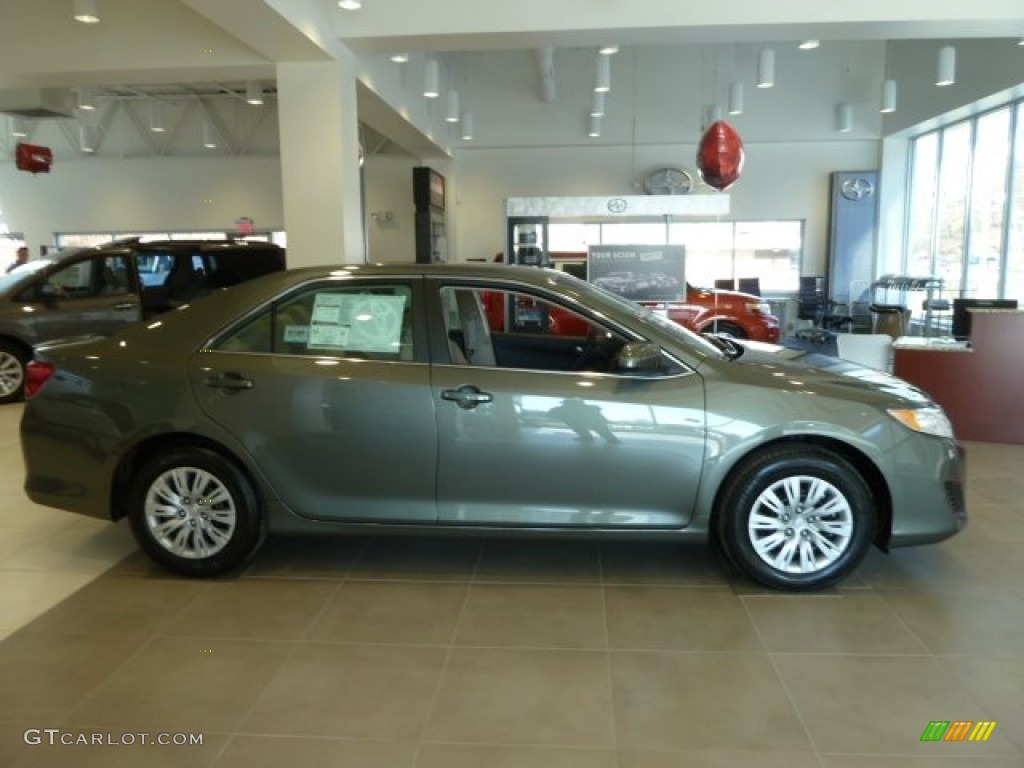 2012 Camry L - Cypress Green Pearl / Ivory photo #1
