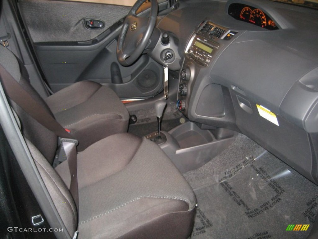 2011 Yaris S 5 Door Liftback - Black Sand Pearl / Dark Charcoal photo #19