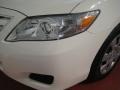 Super White - Camry LE Photo No. 22