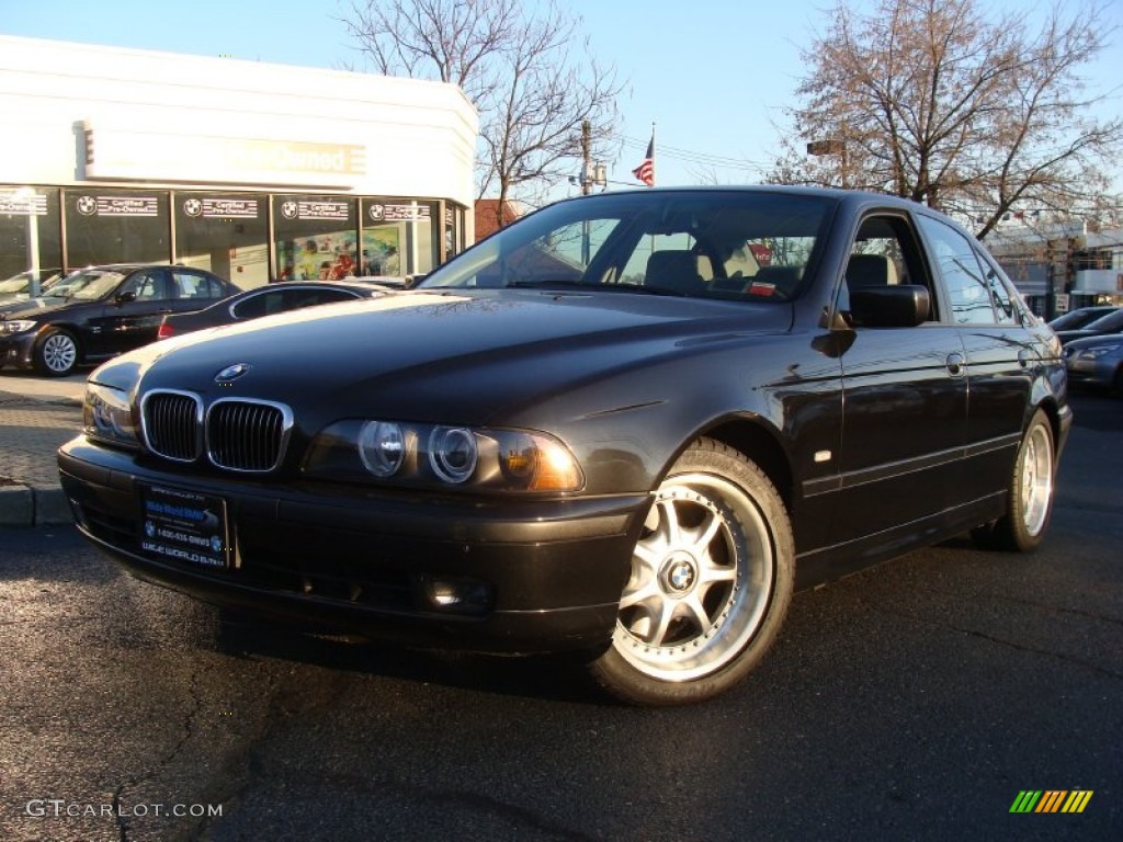 Black II BMW 5 Series