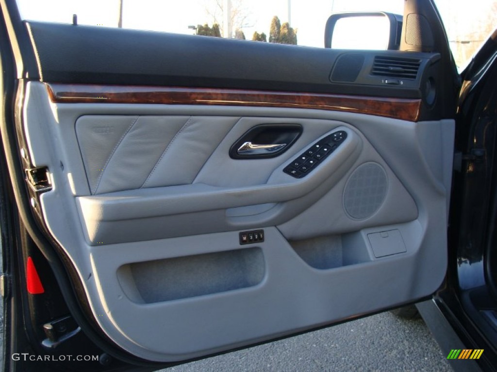 1998 BMW 5 Series 540i Sedan Grey Door Panel Photo #60591334