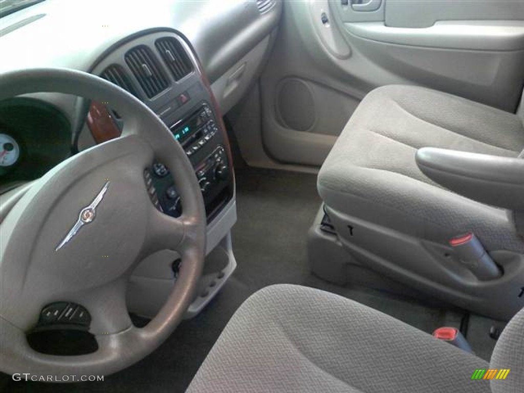 2007 Town & Country LX - Inferno Red Crystal Pearl / Medium Slate Gray photo #13