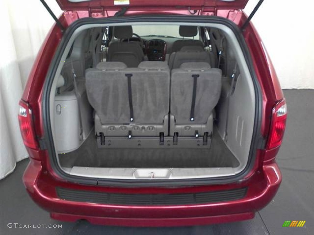 2007 Town & Country LX - Inferno Red Crystal Pearl / Medium Slate Gray photo #15
