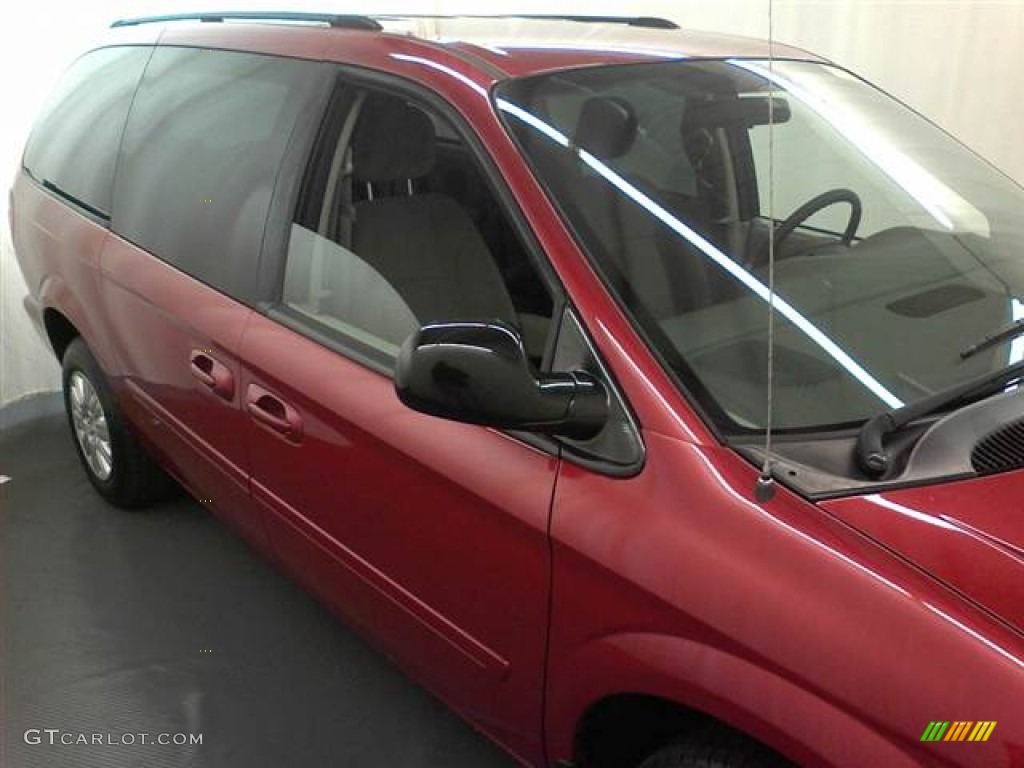 2007 Town & Country LX - Inferno Red Crystal Pearl / Medium Slate Gray photo #20