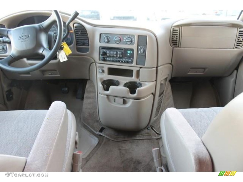 2001 Chevrolet Astro LS Passenger Van Pewter Dashboard Photo #60597534