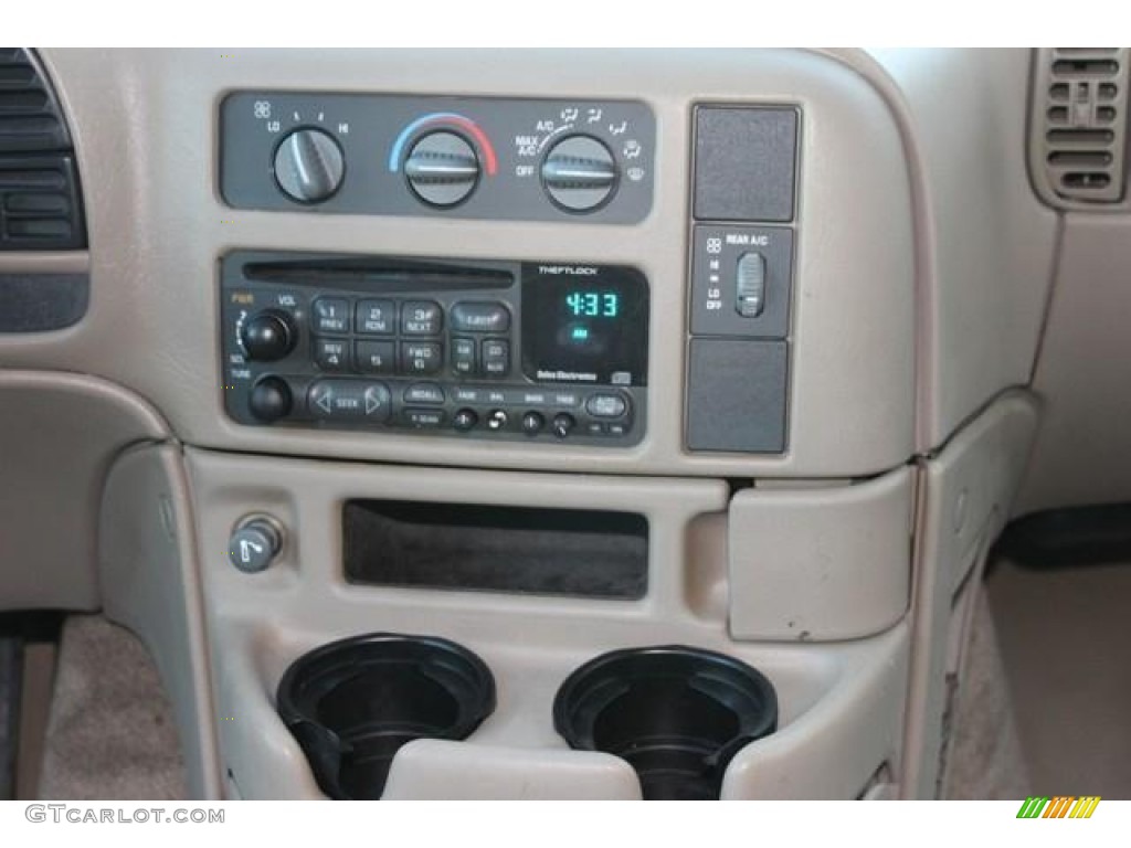 2001 Astro LS Passenger Van - Light Carmine Red Metallic / Pewter photo #13