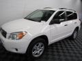 Super White - RAV4 4WD Photo No. 2