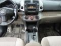 Super White - RAV4 4WD Photo No. 14