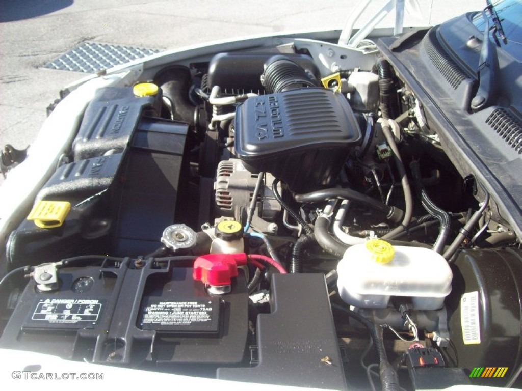 2004 Dodge Dakota SLT Quad Cab Engine Photos