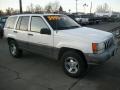1997 Stone White Jeep Grand Cherokee Laredo 4x4  photo #31