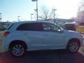 Diamond White - Outlander Sport SE Photo No. 6