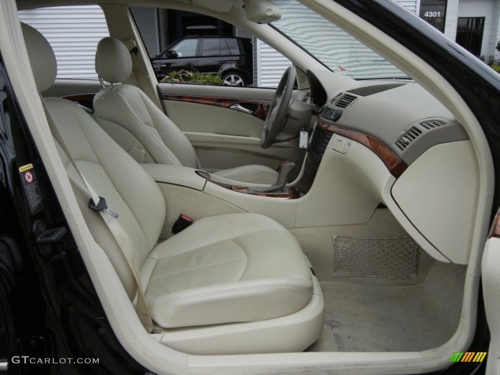 Stone Interior 2004 Mercedes-Benz E 320 Sedan Photo #60599755