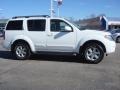 Avalanche White - Pathfinder S 4x4 Photo No. 3