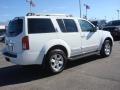 Avalanche White - Pathfinder S 4x4 Photo No. 4