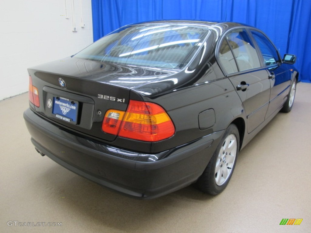 2002 3 Series 325xi Sedan - Jet Black / Black photo #9