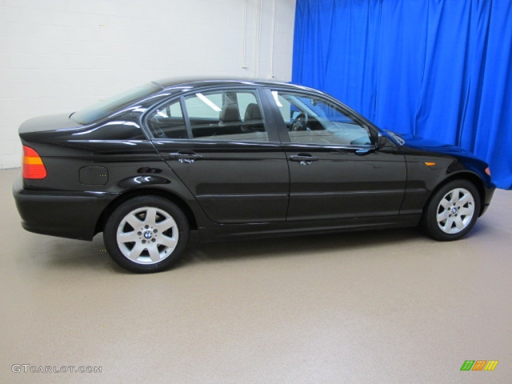 2002 3 Series 325xi Sedan - Jet Black / Black photo #10