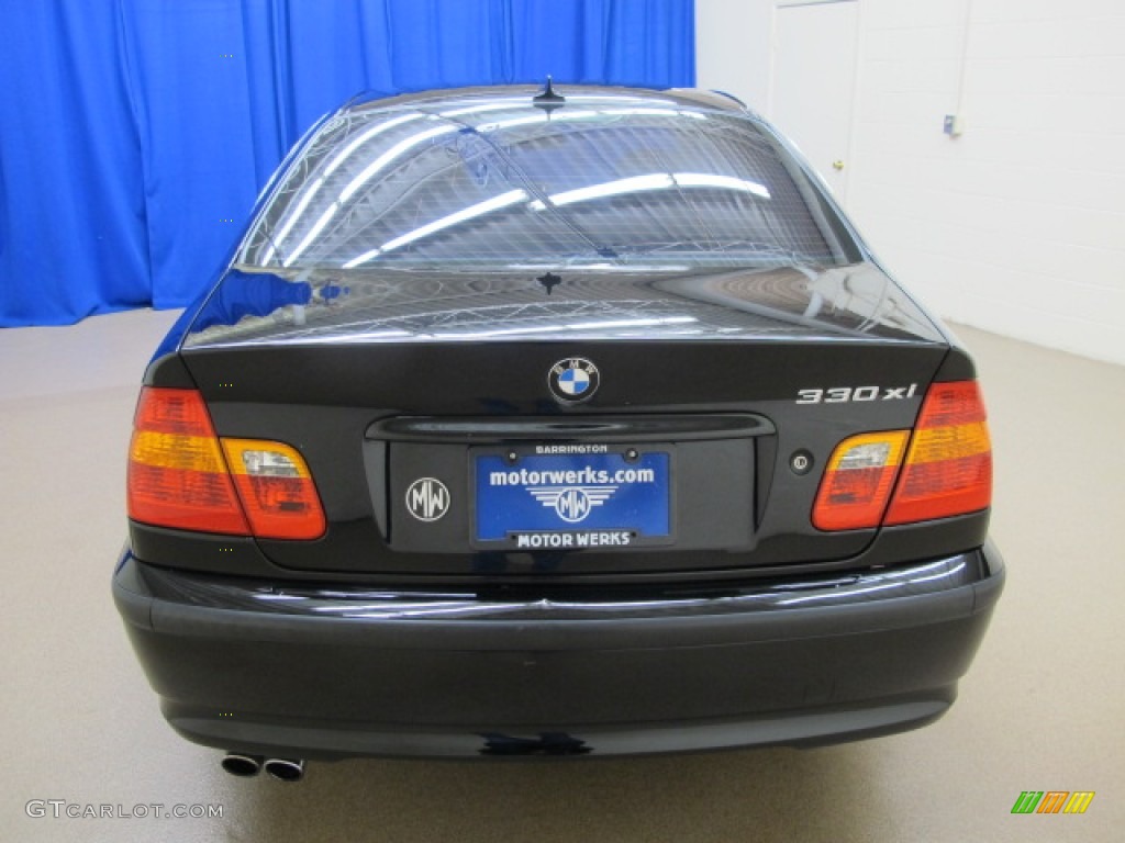 2005 3 Series 330xi Sedan - Jet Black / Black photo #7