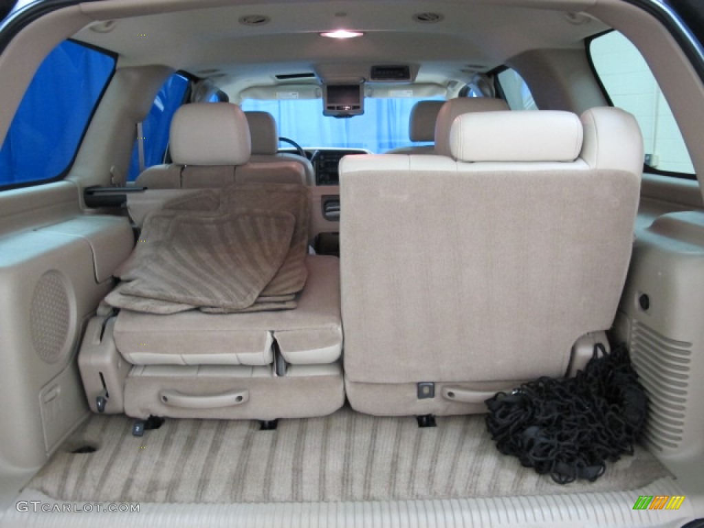 2004 Tahoe LT 4x4 - Silver Birch Metallic / Tan/Neutral photo #11