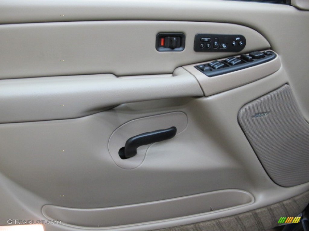 2004 Tahoe LT 4x4 - Silver Birch Metallic / Tan/Neutral photo #44
