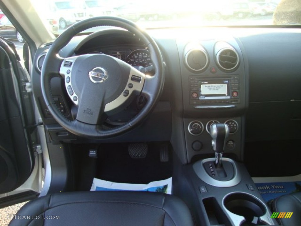 2011 Rogue SL AWD - Silver Ice Metallic / Black photo #16