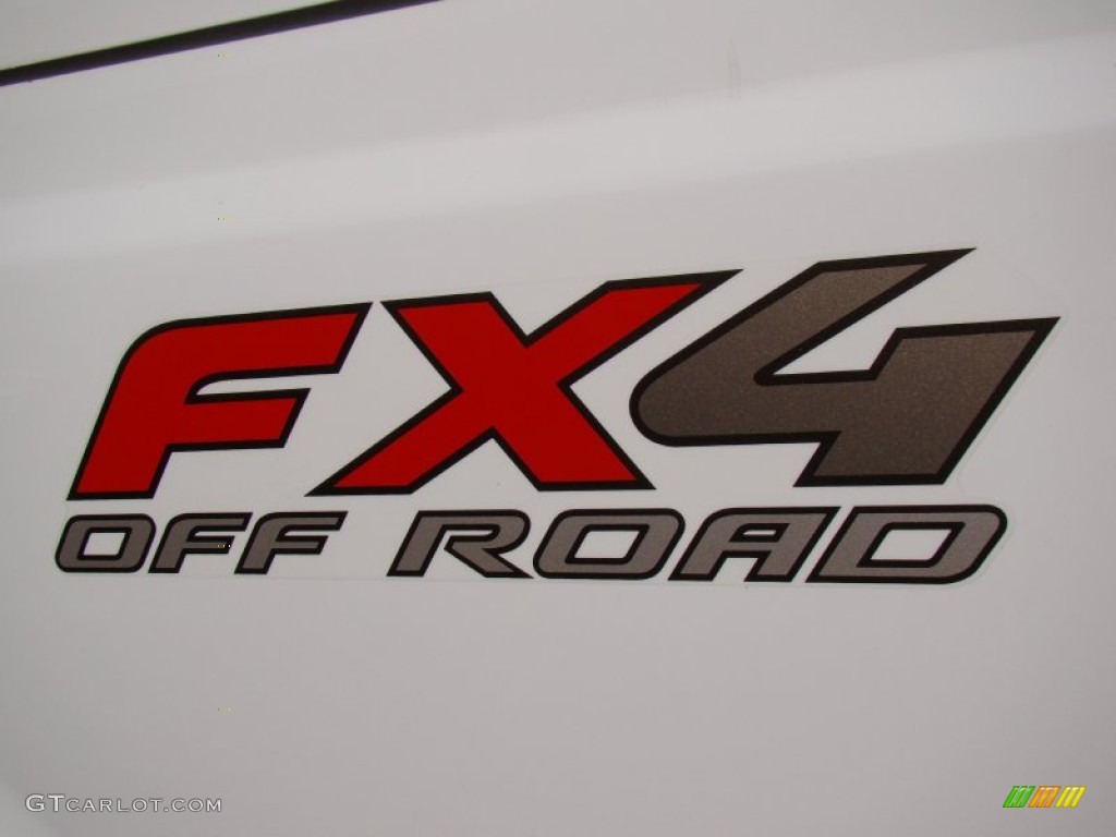 2007 Ford F350 Super Duty XLT Crew Cab 4x4 Marks and Logos Photos