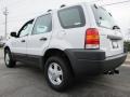 2004 Oxford White Ford Escape XLS V6  photo #2