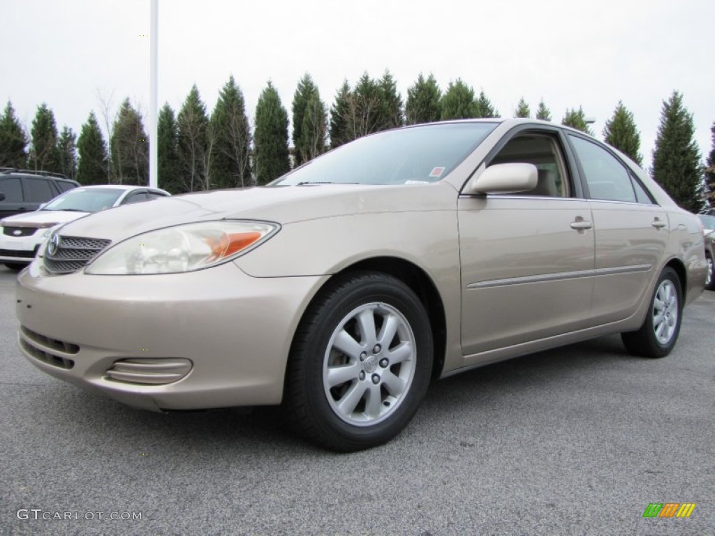 2002 Camry XLE V6 - Desert Sand Mica / Taupe photo #1