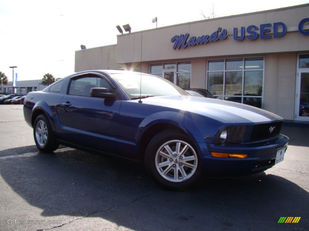 2007 Mustang V6 Deluxe Coupe - Vista Blue Metallic / Medium Parchment photo #25